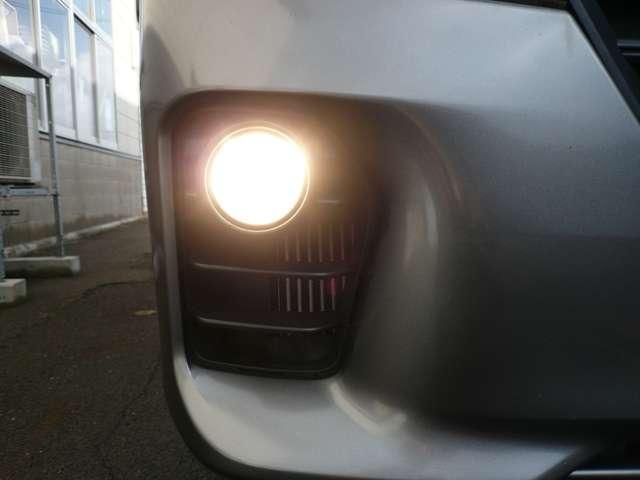 NV350キャラバンバン 2.5 プレミアムGX ロングボディ ディーゼルターボ 4WD 純正ナビゲーション バックビューモニター(8枚目)