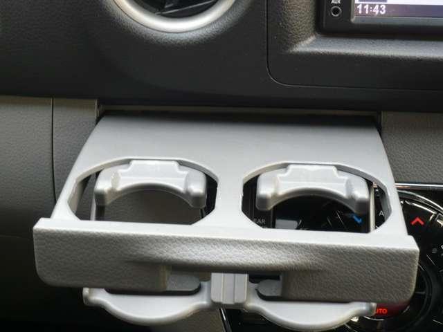 NV350キャラバンバン 2.5 プレミアムGX ロングボディ ディーゼルターボ 4WD 純正ナビゲーション バックビューモニター(19枚目)