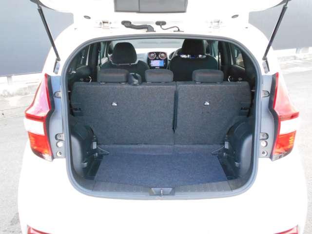 1.2 e-POWER NISMO アラビュ― メーカーナビ Iストップ 衝突被害軽減 スマートキー&プッシュスタート ETC車載器 ナビTV ヘッドライトLED ドラレコ オートエアコン CD ABS パワーウインドウ 記録簿 エアバッグ HDDナビ 1オーナ(9枚目)