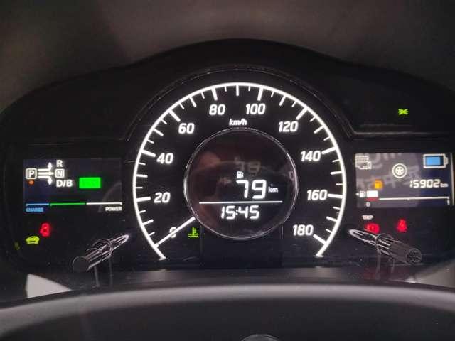 ノート １．２　ｅ－ＰＯＷＥＲ　メダリスト　純正メモリーナビ　バックカメラ　ＥＴＣ　ＬＥＤ　被害軽減ブレーキ　ＴＶナビ　禁煙　ドライブレコーダ　バックモニター　インテリキー　アイドリングストップ　盗難防止装置　ＬＥＤランプ　車線逸脱警報システム　ワンオーナー　キーフリー　アルミホイール（11枚目）