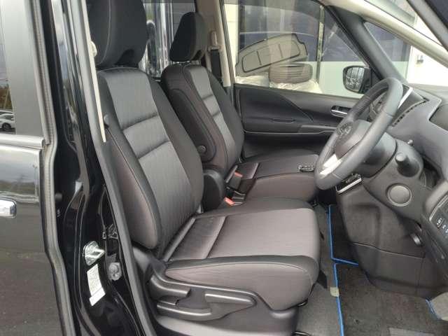 セレナ １．２　ｅ－ＰＯＷＥＲ　ハイウェイスター　Ｖ　純正メモリーナビ　ステアリングスイッチ　エマジェンシーブレーキ　スマキー　バックカメラ　ＬＥＤ　レーンアシスト　ＥＴＣ　ドラレコ　Ａストップ　イモビ　フルオートエアコン　アルミホイール　エアバック　メモリーナビ　キーフリー　ナビＴＶ　ＡＢＳ（10枚目）