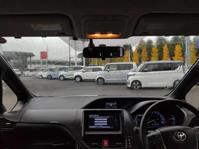 ノア 1.8 ハイブリッド X 純正メモリーナビ 後席モニター TSS 両側電動ドア Bカメラ エアバック オートエアコン パワーウィンドウ メモリ-ナビ AW LEDヘッド 禁煙車 キーフリー ETC車載器 盗難防止システム パワステ アイドリングストップ(4枚目)