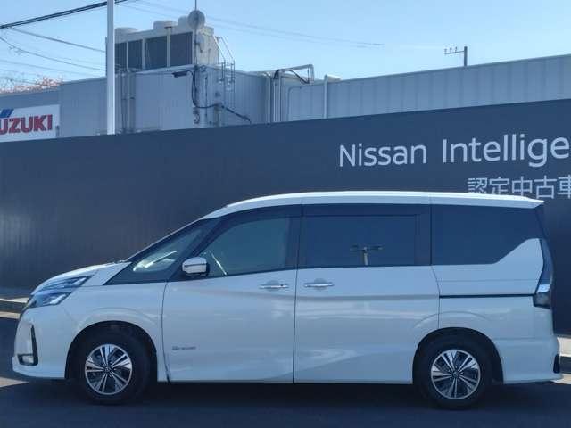 セレナ １．２　ｅ－ＰＯＷＥＲ　ハイウェイスター　Ｖ　ステアリングスイッチ　プロパイロット　３６０°カメラ　エマジェンシーブレーキ　１オナ　スマキー　バックカメラ　禁煙　ＬＥＤ　レーンアシスト　点検記録簿付　ＥＴＣ　ドラレコ　Ａストップ　イモビ　フルオートエアコン　アルミホイール　エアバック（18枚目）