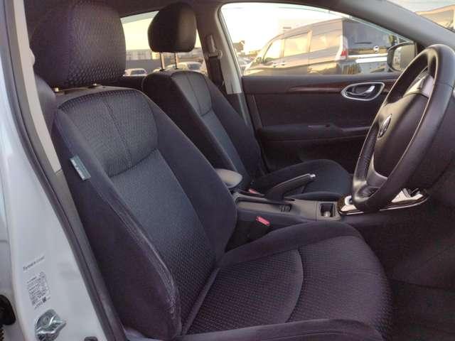 納車前には当社整備工場にてディーラー整備士が、１２ヶ月点検又は車検整備を実施。安心してお乗り頂けるようお渡しさせて頂きます。