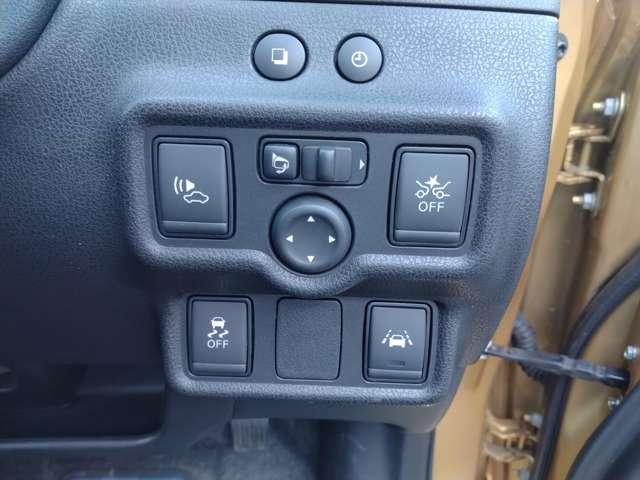 ノート １．２　ｅ－ＰＯＷＥＲ　メダリスト　ステアリングスイッチ　クルコン　被害軽減ブレーキ　ＴＶナビ　禁煙　バックモニター　クルコン　インテリキー　アイドリングストップ　盗難防止装置　ＬＥＤランプ　車線逸脱警報システム　キーフリー　アルミホイール　ＥＴＣ　オートエアコン（9枚目）