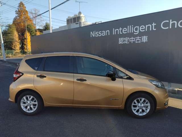 ノート １．２　ｅ－ＰＯＷＥＲ　メダリスト　ステアリングスイッチ　クルコン　被害軽減ブレーキ　ＴＶナビ　禁煙　バックモニター　クルコン　インテリキー　アイドリングストップ　盗難防止装置　ＬＥＤランプ　車線逸脱警報システム　キーフリー　アルミホイール　ＥＴＣ　オートエアコン（19枚目）