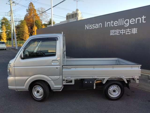 ＮＴ１００クリッパートラック ６６０　ＧＸ　４ＷＤ　社外メモリーナビ　フルセグ　社外ＬＥＤ　衝突軽減システム　切替４ＷＤ　パワーウインド　キーレスエントリー　ナビテレビ　ＡＣ　記録簿　パワーステアリング　エアバッグ　ＡＢＳ　寒冷地仕様　ＬＥＤヘッドライト　助手席エアバック（14枚目）