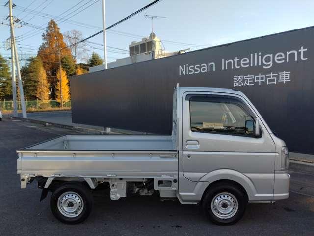ＮＴ１００クリッパートラック ６６０　ＧＸ　４ＷＤ　社外メモリーナビ　フルセグ　社外ＬＥＤ　衝突軽減システム　切替４ＷＤ　パワーウインド　キーレスエントリー　ナビテレビ　ＡＣ　記録簿　パワーステアリング　エアバッグ　ＡＢＳ　寒冷地仕様　ＬＥＤヘッドライト　助手席エアバック（15枚目）