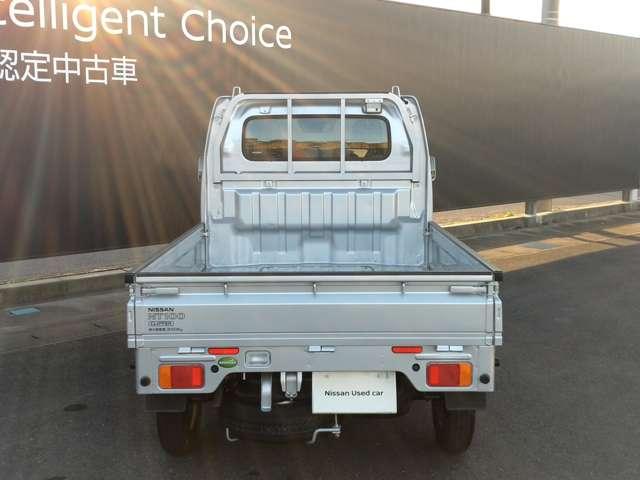 ＮＴ１００クリッパートラック ６６０　ＧＸ　４ＷＤ　社外メモリーナビ　フルセグ　社外ＬＥＤ　衝突軽減システム　切替４ＷＤ　パワーウインド　キーレスエントリー　ナビテレビ　ＡＣ　記録簿　パワーステアリング　エアバッグ　ＡＢＳ　寒冷地仕様　ＬＥＤヘッドライト　助手席エアバック（16枚目）