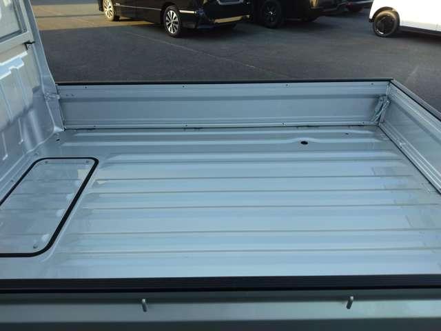 ＮＴ１００クリッパートラック ６６０　ＧＸ　４ＷＤ　社外メモリーナビ　フルセグ　社外ＬＥＤ　衝突軽減システム　切替４ＷＤ　パワーウインド　キーレスエントリー　ナビテレビ　ＡＣ　記録簿　パワーステアリング　エアバッグ　ＡＢＳ　寒冷地仕様　ＬＥＤヘッドライト　助手席エアバック（18枚目）