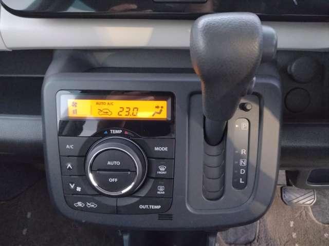 モコ ６６０　Ｘ　純正メモリーナビ　インテリキー　ＥＴＣ　パワーウインド　ＡＴエアコン　ＥＴＣ付き　ナビテレビ　イモビライザー　デュアルエアバッグ　ワンセグ　エコモード　スマキー　運転席エアバッグ　キーレスエントリー　メモリーナビ　アルミ　パワステ　ＡＢＳ（5枚目）