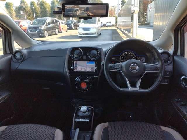 ノート １．２　ｅ－ＰＯＷＥＲ　メダリスト　ステアリングスイッチ　純正メモリーナビ　被害軽減ブレーキ　ＴＶナビ　禁煙　ドライブレコーダ　バックモニター　インテリキー　アイドリングストップ　盗難防止装置　ＬＥＤランプ　車線逸脱警報システム　キーフリー　アルミホイール　ＥＴＣ　記録簿（4枚目）