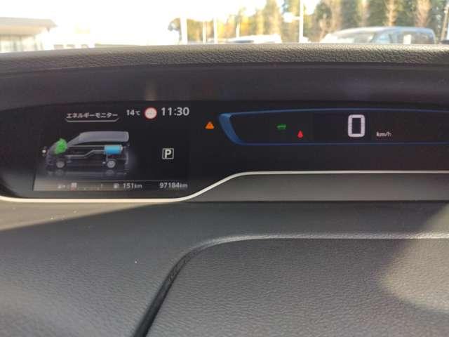 セレナ １．２　ｅ－ＰＯＷＥＲ　ハイウェイスター　Ｖ　ステアリングスイッチ　プロパイロット　３６０°カメラ　エマジェンシーブレーキ　１オナ　スマキー　バックカメラ　禁煙　ＬＥＤ　レーンアシスト　点検記録簿付　ＥＴＣ　ドラレコ　Ａストップ　イモビ　フルオートエアコン　アルミホイール　エアバック（12枚目）