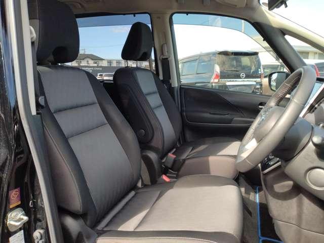 セレナ １．２　ｅ－ＰＯＷＥＲ　ハイウェイスター　Ｖ　ステアリングスイッチ　プロパイロット　３６０°カメラ　エマジェンシーブレーキ　１オナ　スマキー　バックカメラ　禁煙　ＬＥＤ　レーンアシスト　点検記録簿付　ＥＴＣ　ドラレコ　Ａストップ　イモビ　フルオートエアコン　アルミホイール　エアバック（13枚目）