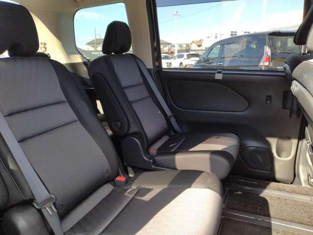 セレナ １．２　ｅ－ＰＯＷＥＲ　ハイウェイスター　Ｖ　ステアリングスイッチ　プロパイロット　３６０°カメラ　エマジェンシーブレーキ　１オナ　スマキー　バックカメラ　禁煙　ＬＥＤ　レーンアシスト　点検記録簿付　ＥＴＣ　ドラレコ　Ａストップ　イモビ　フルオートエアコン　アルミホイール　エアバック（14枚目）