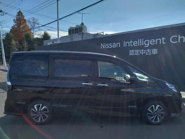 セレナ １．２　ｅ－ＰＯＷＥＲ　ハイウェイスター　Ｖ　ステアリングスイッチ　プロパイロット　３６０°カメラ　エマジェンシーブレーキ　１オナ　スマキー　バックカメラ　禁煙　ＬＥＤ　レーンアシスト　点検記録簿付　ＥＴＣ　ドラレコ　Ａストップ　イモビ　フルオートエアコン　アルミホイール　エアバック（19枚目）