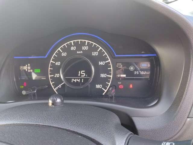 ノート １．２　ｅ－ＰＯＷＥＲ　メダリスト　ステアリングスイッチ　純正メモリーナビ　被害軽減ブレーキ　ＴＶナビ　禁煙　バックモニター　インテリキー　アイドリングストップ　盗難防止装置　ＬＥＤランプ　車線逸脱警報システム　ワンオーナー　キーフリー　アルミホイール　オートエアコン　記録簿（9枚目）