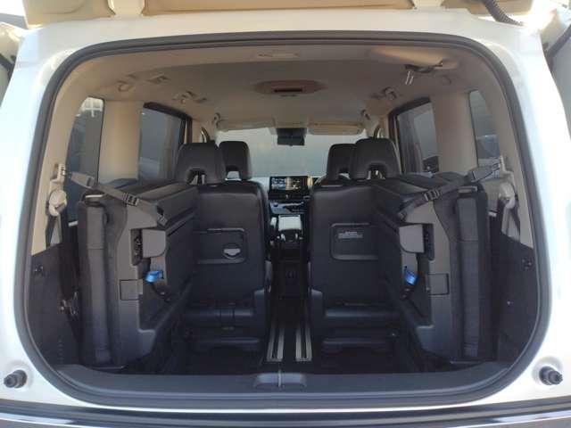 セレナ 2.0 ハイウェイスターV 先行初売り 限 定ステアリングスイッチ W電動スライド レーダークルコン レーンアシスト LEDランプ ワンオーナー車 盗難防止システム ETC装備 カーテンエアバッグ アルミホイール キーフリー メモリ-ナビ ナビTV 記録簿 エアコン(16枚目)