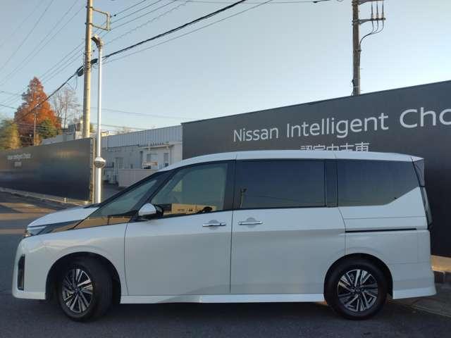 セレナ 2.0 ハイウェイスターV 先行初売り 限 定ステアリングスイッチ W電動スライド レーダークルコン レーンアシスト LEDランプ ワンオーナー車 盗難防止システム ETC装備 カーテンエアバッグ アルミホイール キーフリー メモリ-ナビ ナビTV 記録簿 エアコン(18枚目)