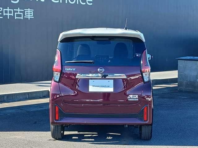 デイズ ６６０　ハイウェイスターＧターボ　純正９インチナビ　アラビュー　禁煙　車線逸脱　インテリジェントアラウンドビューモニター　ＬＥＤ　ナビＴＶ　記録簿　ドライブレコーダー　ＥＴＣ　スマートキー　エアバック　キーフリー　サイドカメラ　バックカメラ　パワーステアリング（19枚目）