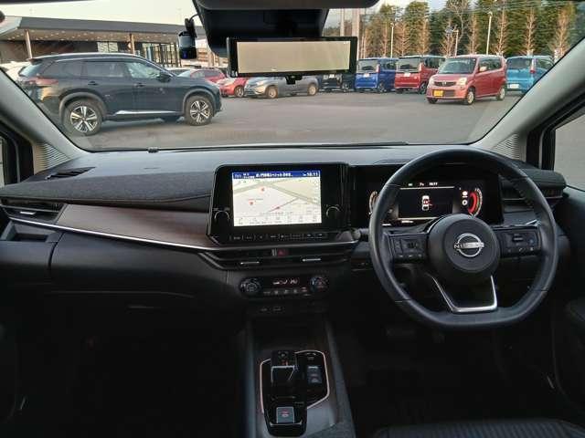 オーラ １．２　Ｇ　レザーエディション　先　行　初　売　り　限　定　特　価　車　ワンオーナ　追突防止　レーダークルーズ　本革　車線逸脱警報装置　禁煙車　ＬＥＤ　ドライブレコーダー　盗難防止　記録簿　バックモニター　ＥＴＣ　インテリジェントキー　メモリーナビゲーション　ＡＷ　ＡＢＳ（2枚目）