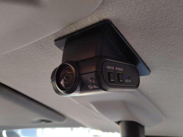 ルークス ６６０　ハイウェイスターＸ　純正９インチナビ　アラビュー　アイスト　衝突被害軽減ブレ－キ　マルチビューカメラ　車線逸脱警報装置　禁煙　ＥＴＣ　ＬＥＤ　スマートキー　パワーウィンドウ　ワンオーナー　カーテンエアバック　ドライブレコーダー　ナビＴＶ　バックカメラ（4枚目）