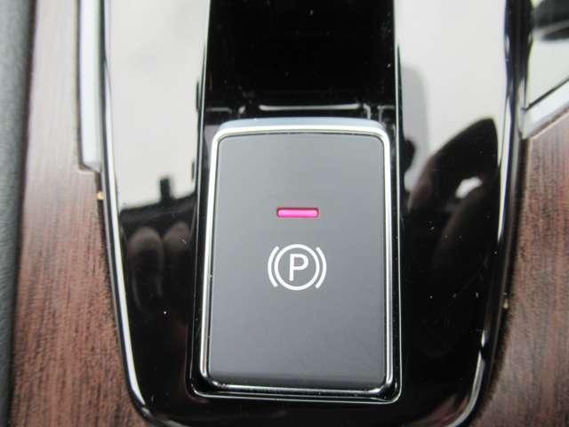 オーラ Ｇ　純正９インチナビ　アラウンドビュー　前後ドラレコ　１年保証付き　スマートルームミラー　ＬＥＤヘッドライト　ＬＥＤフォグランプ　衝突被害軽減ブレーキ　踏み間違い防止（11枚目）