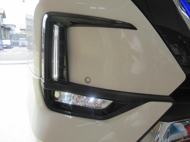 セレナ ｅ－パワー　ハイウェイスターＶ　純正１０インチナビ　両側オートスライド　プロパイロット　前後ドラレコ　ＬＥＤヘッドライト　純正オプションフロントグリル　ＥＴＣ（63枚目）