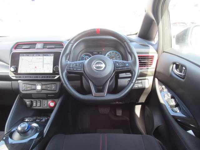 リーフ ニスモ メーカーナビ 寒冷地仕様 プロパイロット シートヒーター アラウンドビュー スマートルームミラー LEDライト ETC プロパイロットパーキング(4枚目)