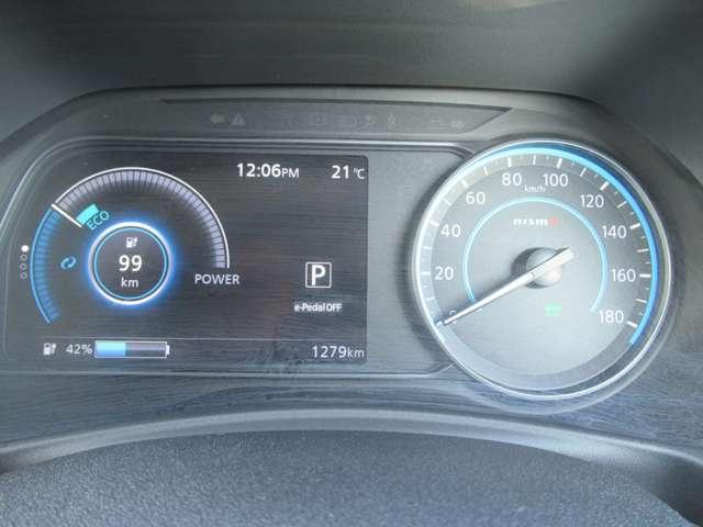 リーフ ニスモ メーカーナビ 寒冷地仕様 プロパイロット シートヒーター アラウンドビュー スマートルームミラー LEDライト ETC プロパイロットパーキング(6枚目)