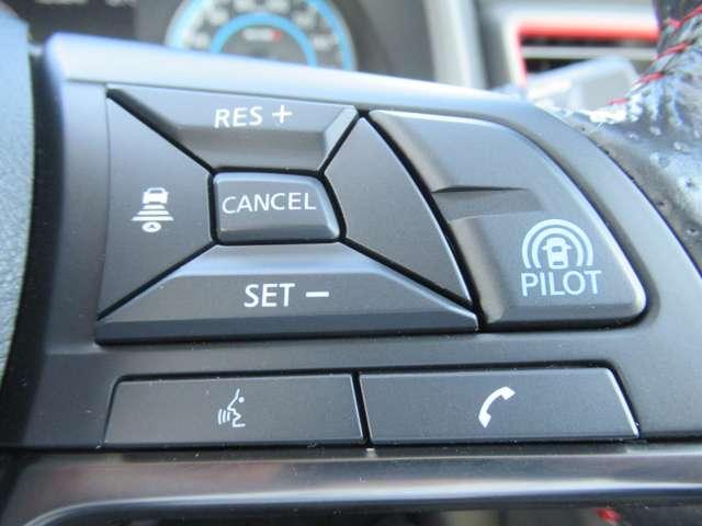 リーフ ニスモ メーカーナビ 寒冷地仕様 プロパイロット シートヒーター アラウンドビュー スマートルームミラー LEDライト ETC プロパイロットパーキング(9枚目)