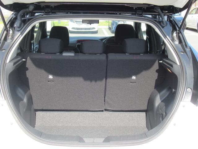 リーフ ニスモ メーカーナビ 寒冷地仕様 プロパイロット シートヒーター アラウンドビュー スマートルームミラー LEDライト ETC プロパイロットパーキング(32枚目)