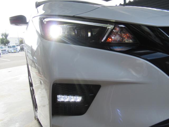 リーフ ニスモ メーカーナビ 寒冷地仕様 プロパイロット シートヒーター アラウンドビュー スマートルームミラー LEDライト ETC プロパイロットパーキング(50枚目)