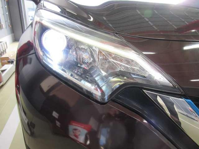 ノート ｅ－パワー　メダリスト　１年保証付き　純正ナビ　バックカメラ　プレミアムホワイトインテリア　社外前後ドラレコ　ＬＥＤヘッドライト　ＥＴＣ　オートエアコン　衝突被害軽減ブレーキ（4枚目）