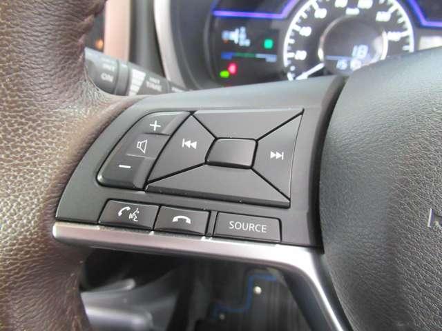 ノート ｅ－パワー　メダリスト　１年保証付き　純正ナビ　バックカメラ　プレミアムホワイトインテリア　社外前後ドラレコ　ＬＥＤヘッドライト　ＥＴＣ　オートエアコン　衝突被害軽減ブレーキ（9枚目）