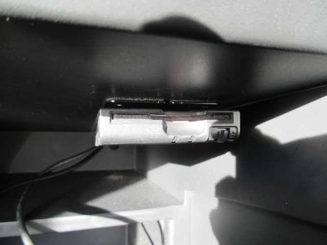 ノート ｅ－パワー　メダリスト　１年保証付き　純正ナビ　バックカメラ　プレミアムホワイトインテリア　社外前後ドラレコ　ＬＥＤヘッドライト　ＥＴＣ　オートエアコン　衝突被害軽減ブレーキ（13枚目）