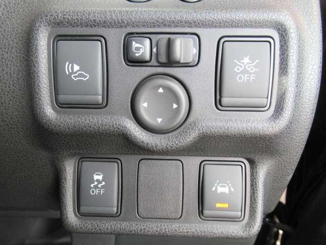 ノート ｅ－パワー　メダリスト　１年保証付き　純正ナビ　バックカメラ　プレミアムホワイトインテリア　社外前後ドラレコ　ＬＥＤヘッドライト　ＥＴＣ　オートエアコン　衝突被害軽減ブレーキ（15枚目）