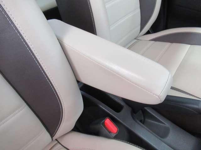 ノート ｅ－パワー　メダリスト　１年保証付き　純正ナビ　バックカメラ　プレミアムホワイトインテリア　社外前後ドラレコ　ＬＥＤヘッドライト　ＥＴＣ　オートエアコン　衝突被害軽減ブレーキ（20枚目）