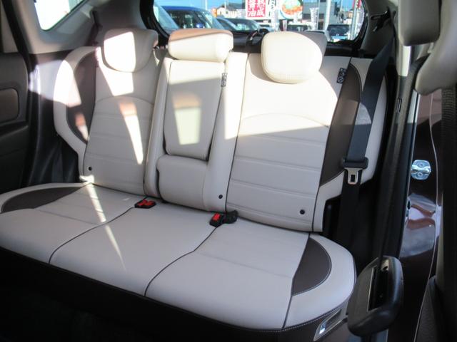 ノート ｅ－パワー　メダリスト　１年保証付き　純正ナビ　バックカメラ　プレミアムホワイトインテリア　社外前後ドラレコ　ＬＥＤヘッドライト　ＥＴＣ　オートエアコン　衝突被害軽減ブレーキ（31枚目）