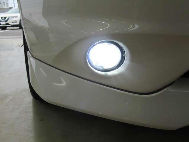 ノート X DIG-S 純正ナビ アラウンドビューモニター 社外LEDライト 純正フルエアロ ETC オートエアコン インテリキー(4枚目)