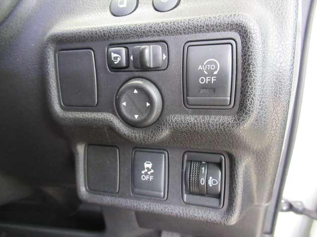 ノート X DIG-S 純正ナビ アラウンドビューモニター 社外LEDライト 純正フルエアロ ETC オートエアコン インテリキー(15枚目)