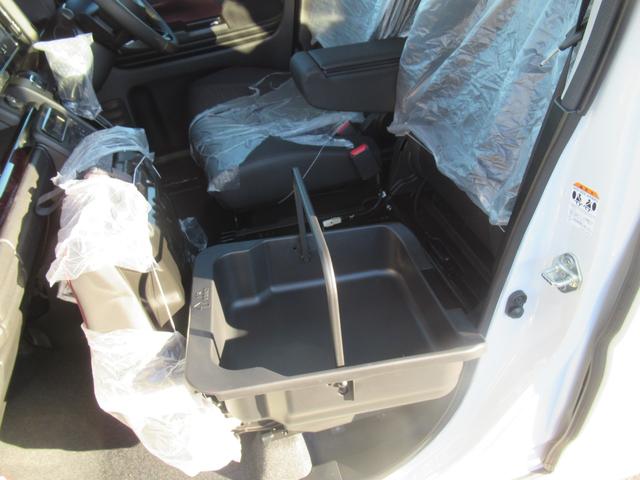 スペーシアカスタム ハイブリッドＸＳターボ　純正９インチナビ　全方位モニター　両側オートスライド　クルーズコントロール　ＬＥＤヘッドライト　ＳＯＳコール　スズキコネクト　シートヒーター（35枚目）