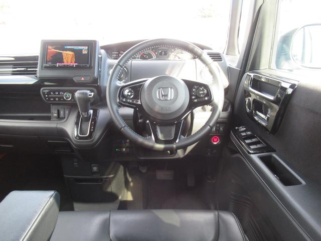 N-BOXカスタム Lターボ 1年保証付き 社外ナビ バックカメラ 両側オートスライド クルーズコントロール LEDヘッドライト ハーフレザーシート ETC オートエアコン スマートキー(4枚目)