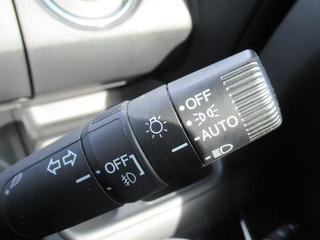 N-BOXカスタム Lターボ 1年保証付き 社外ナビ バックカメラ 両側オートスライド クルーズコントロール LEDヘッドライト ハーフレザーシート ETC オートエアコン スマートキー(10枚目)