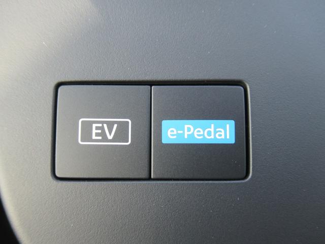 セレナ e-パワー ハイウェイスターV メーカーデカナビ 後席モニター プロパイロット アラウンドビュー 両側オート LEDヘッドライト スマートルームミラー 前後ドラレコ SOSコール(15枚目)