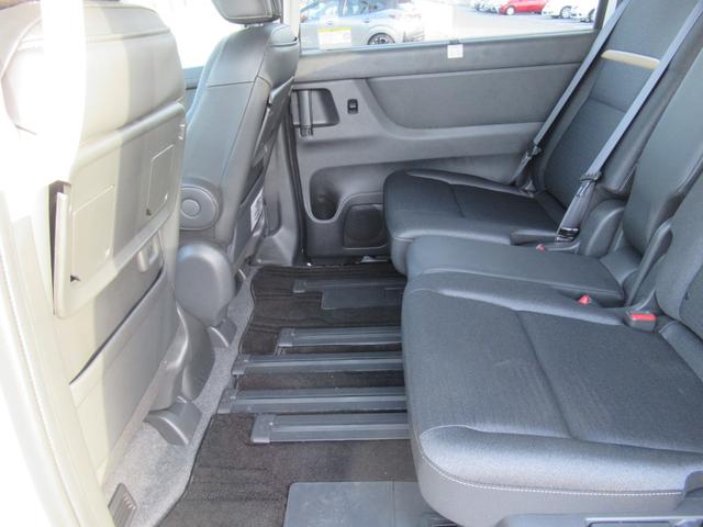 セレナ e-パワー ハイウェイスターV メーカーデカナビ 後席モニター プロパイロット アラウンドビュー 両側オート LEDヘッドライト スマートルームミラー 前後ドラレコ SOSコール(38枚目)