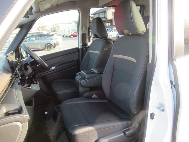 セレナ e-パワー ハイウェイスターV メーカーデカナビ 後席モニター プロパイロット アラウンドビュー 両側オート LEDヘッドライト スマートルームミラー 前後ドラレコ SOSコール(44枚目)