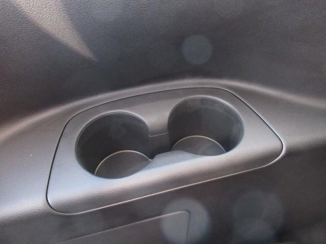 セレナ e-パワー ハイウェイスターV メーカーデカナビ 後席モニター プロパイロット アラウンドビュー 両側オート LEDヘッドライト スマートルームミラー 前後ドラレコ SOSコール(47枚目)