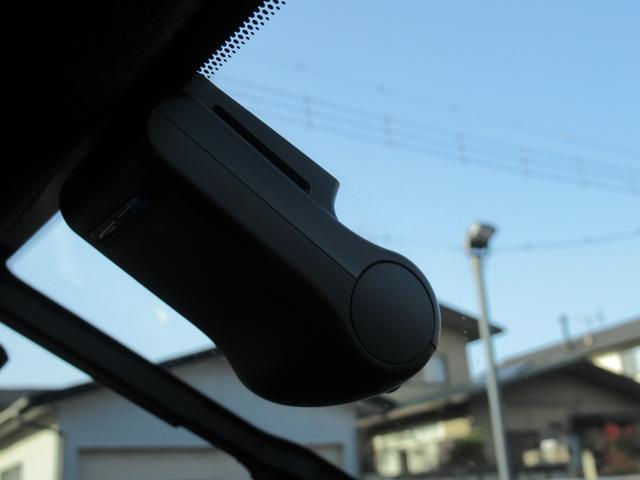 ジューク ニスモ RS レカロシート 1年保証付き 純正ナビ 4WD アラウンドビューモニター キセノンライト ETC インテリキー(19枚目)