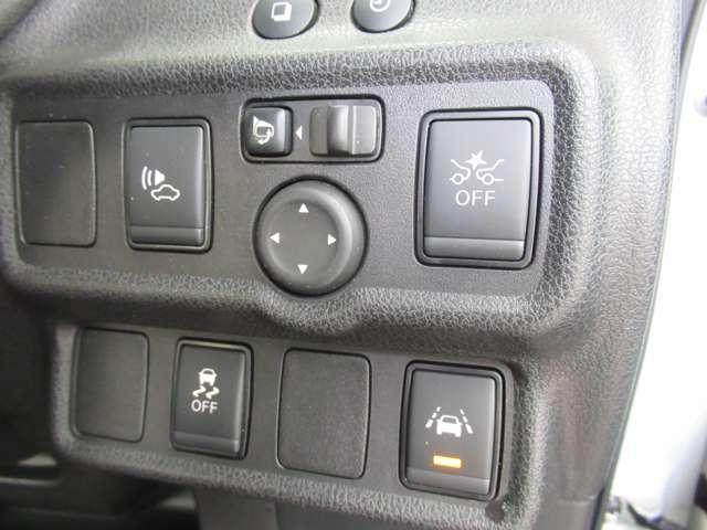 ノート ｅ－パワー　Ｘ　Ｖセレクション　純正ナビ　アラウンドビュー　ＬＥＤヘッドライト　スマートルームミラー　１年保証付き　ＥＴＣ　純正１５インチアルミ　オートエアコン　衝突被害軽減ブレーキ（14枚目）